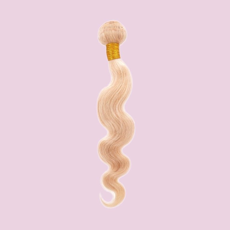 Onda brasileña rubia del cuerpo