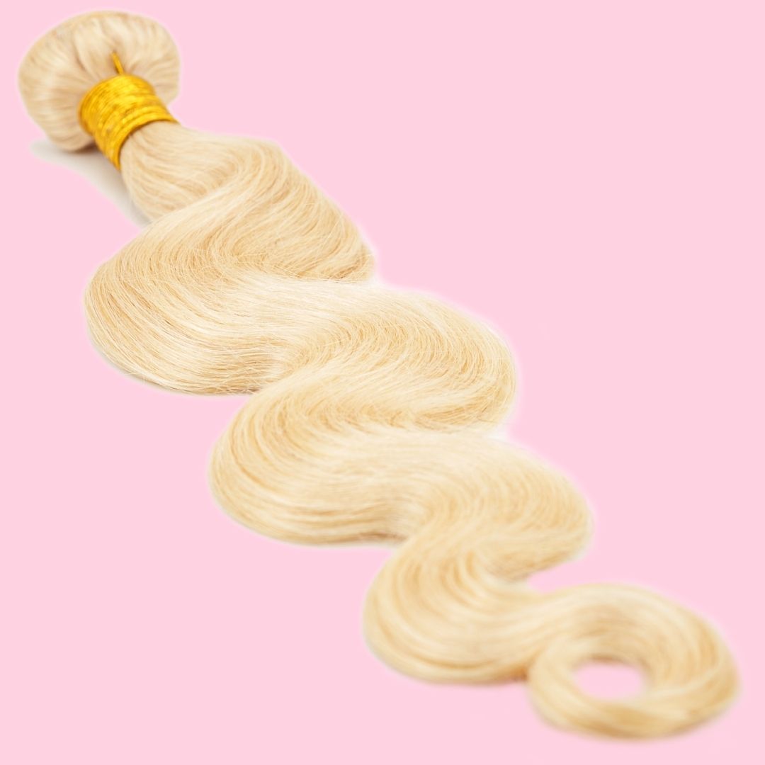 Onda brasileña rubia del cuerpo