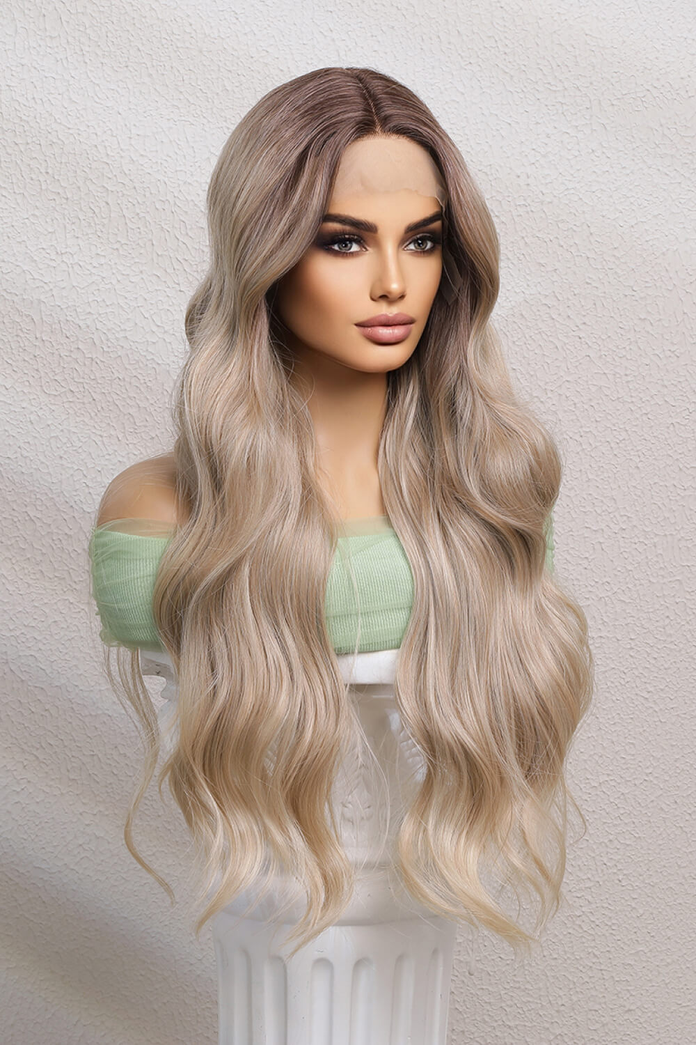 13*2" Lace Front Wigs Synthetic Long Wave 26" 150% Density in Medium Blonde Balayage