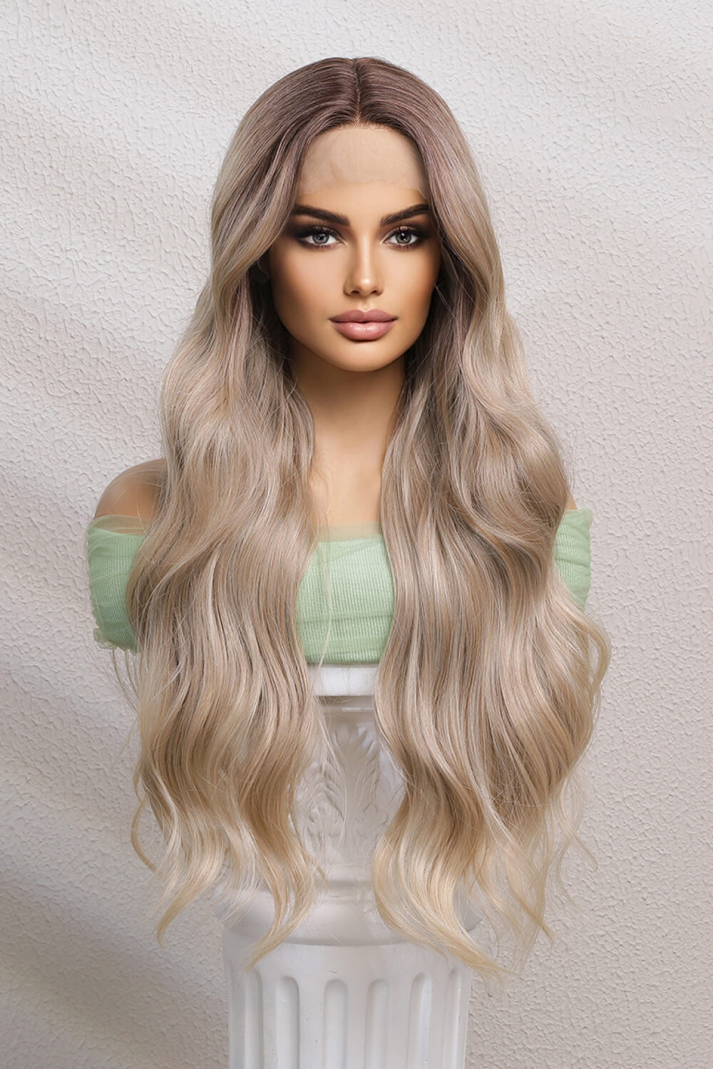 13*2" Lace Front Wigs Synthetic Long Wave 26" 150% Density in Medium Blonde Balayage